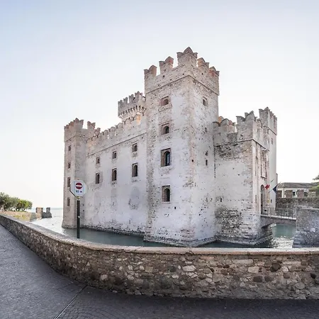Lägenhet Pet Friendly In Lugana Di Sirmione