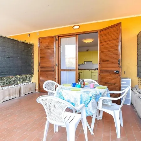 Pet Friendly In Lugana Di Sirmione Daire